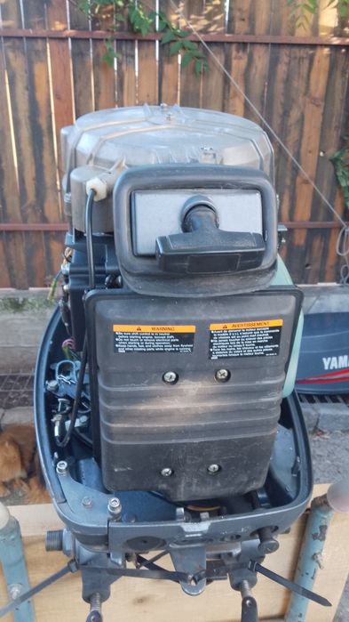 Vând motor barcă Yamaha Autolube 40 cp