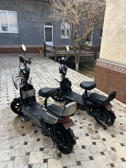 Velomax skutrlari sotiladi ideal xolatda maksemal tezlegi 50.