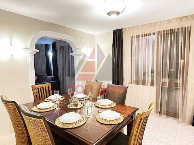 Дава се под наем Тристаен апартамент в Варна, Център - 135 кв.м за 1000 € - Снимка #4