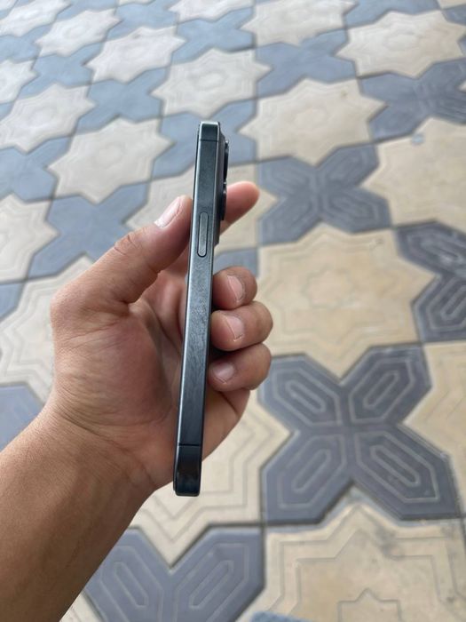 Iphone 15 pro ideal holattda kredit ga olingan