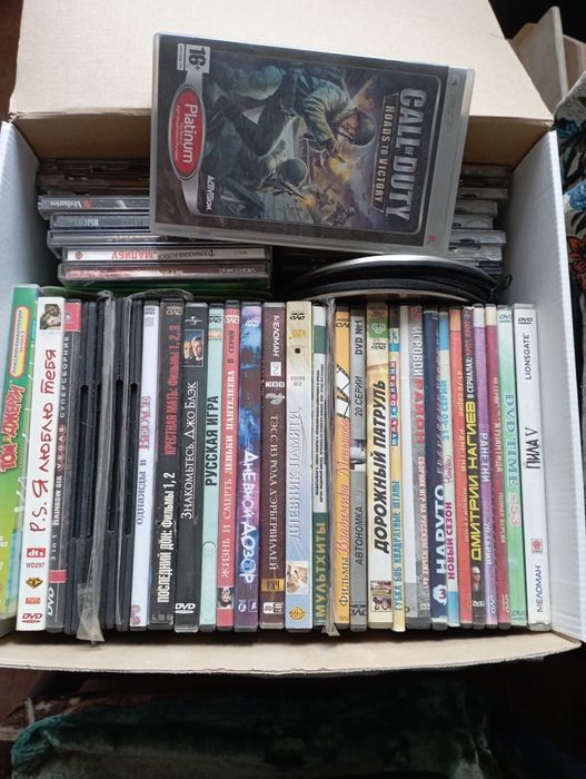 Продам Дивиди . диски.