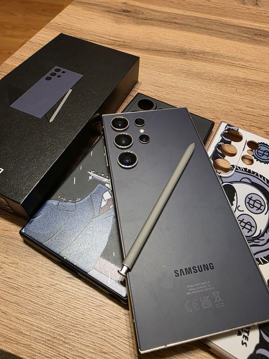 Samsung Galaxy S24 Ultra; 512 GB памет; 12 RAM;  SNAPDRAGON;