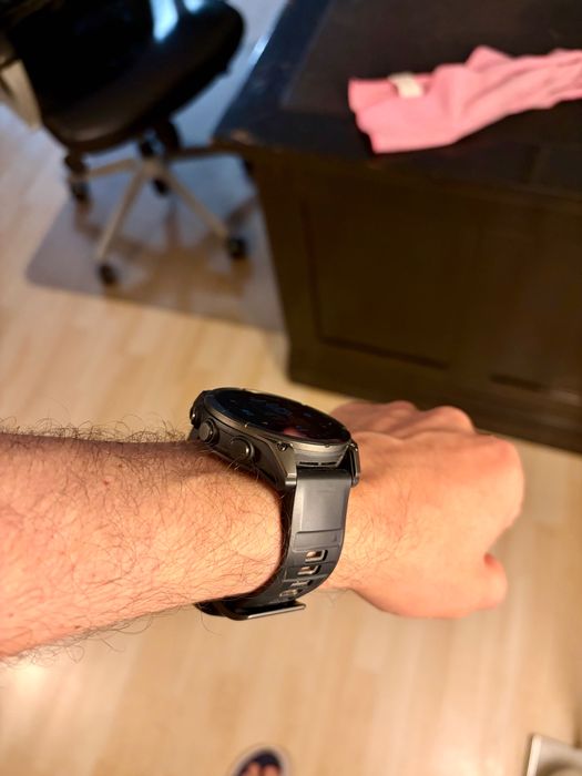 Garmin Fenix 8 AMOLED Sapphire Titanium 47mm în garanție