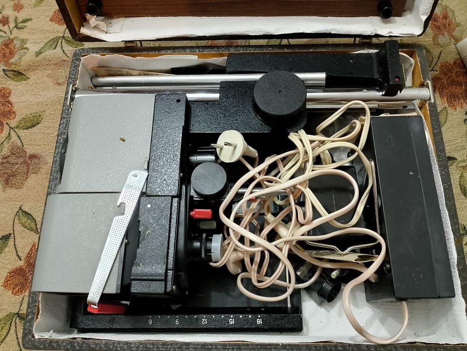 Фотоувеличитель УПА-725