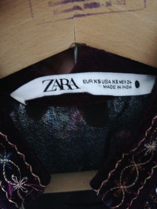 Много красива индийска  пролена рокля на Zara