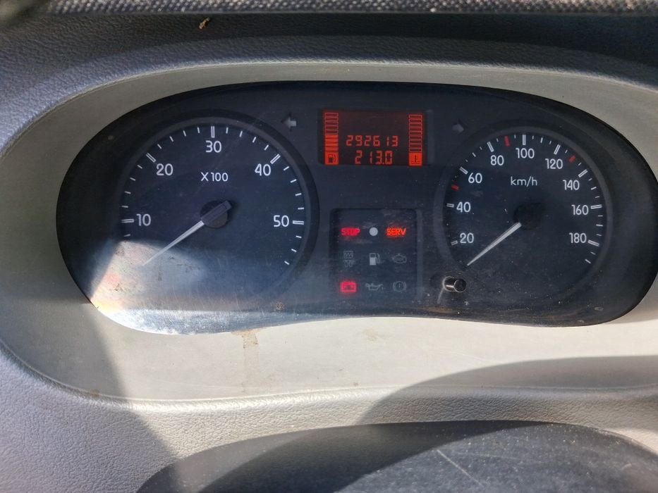 Reno Master anul  2007 distribuție schimbata. Basculare din fabrica .Stare foarte bună mai multe detalii la telefon  Orice probă la fața locului.6500