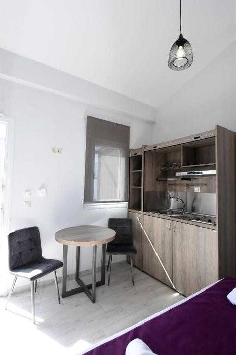 Луксозен жилищен комплекс с басейн – инвестиционен имот в Гърция