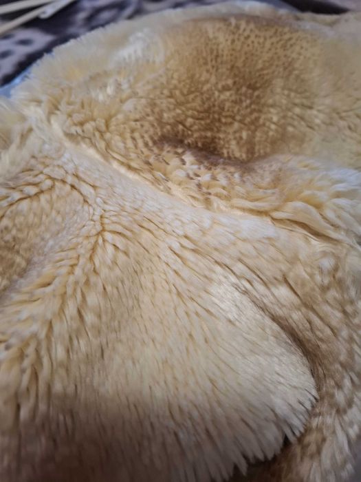 Дамски кожух от естествена кожа с качулка, размер М