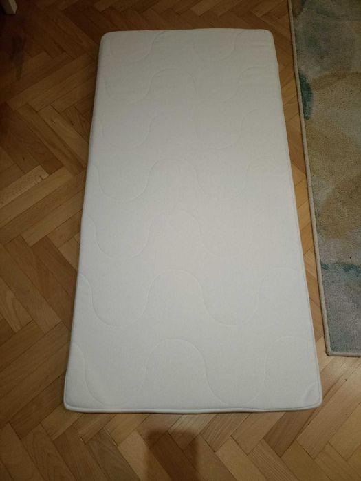 Бебешка кошара + матрак + обиколник IKEA