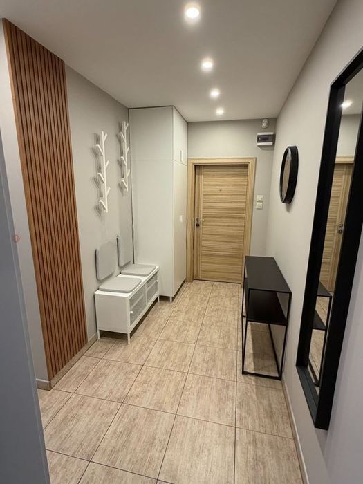 Дава се под наем Двустаен апартамент в София, Младост 4 - 65 кв.м за 740 € - Снимка #2