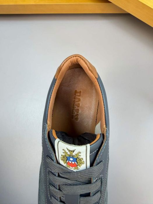 Дизайнерские кроссовки Bally