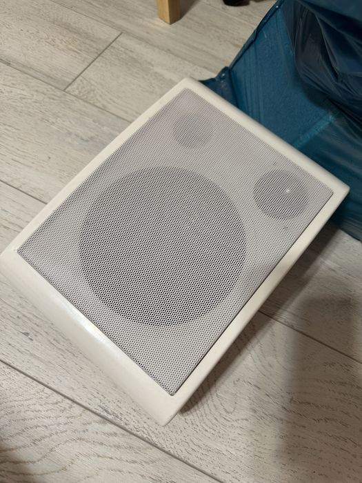 Stație cu boxe DE VANZARE