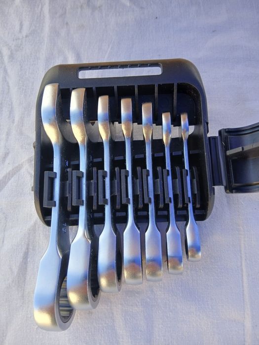 Set 7 chei combinate cu clichet Stanley Fatmax