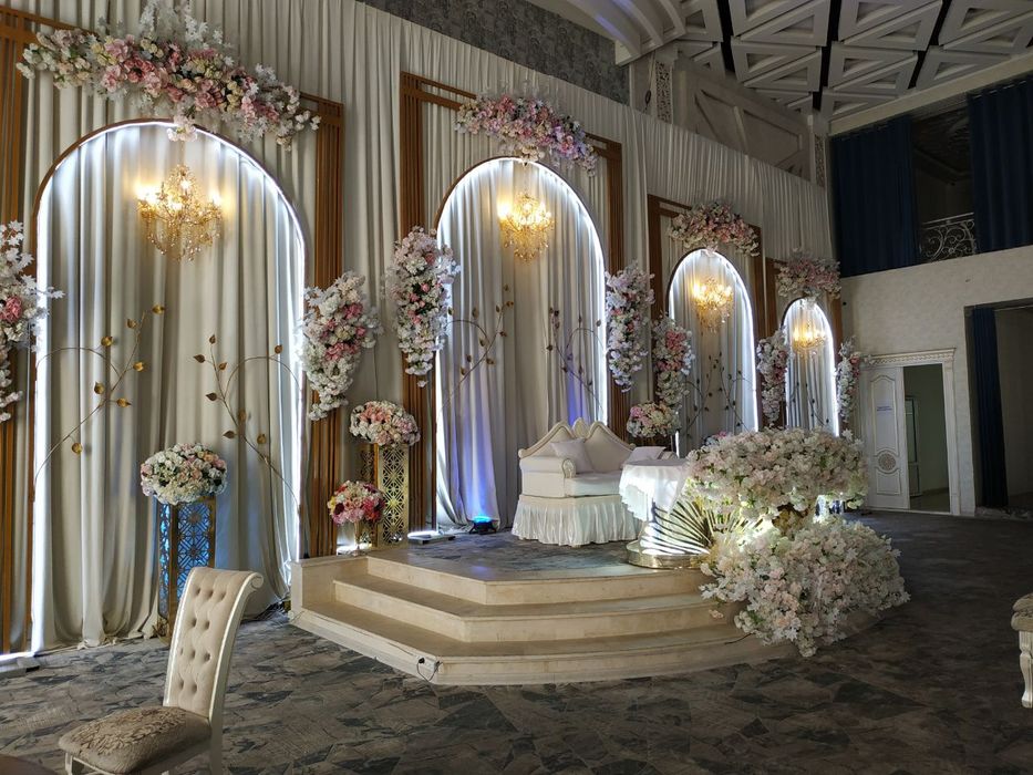 To'y Marosimlari uchun Sahnalar Pastavkilar Sro'chna Sotiladi