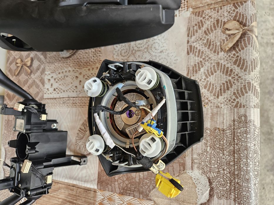 Navigatie Passat B6 (Ansamblu maneta semnalizare si Volan +Airbag)