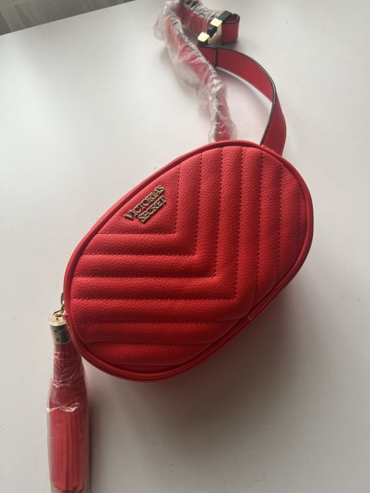 Borseta Victoria’s Secret noua