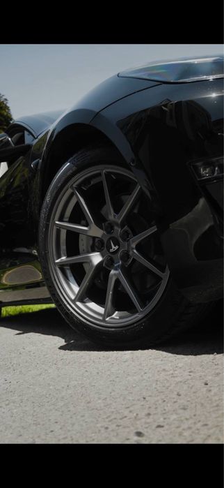 Tesla Model 3 Long Range Dual Motor 2023