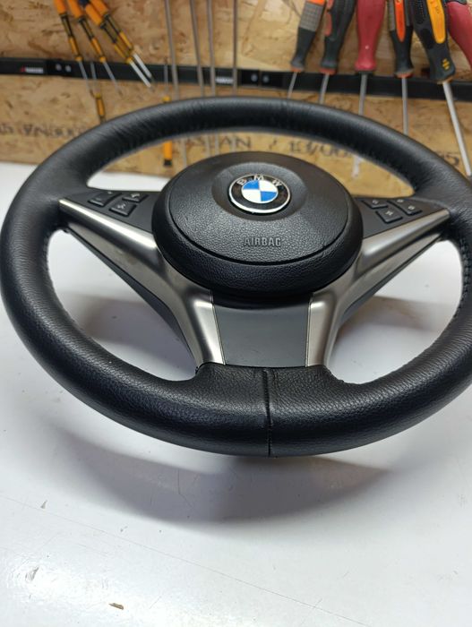 Спортен волан за БМВ Е60 с ключ