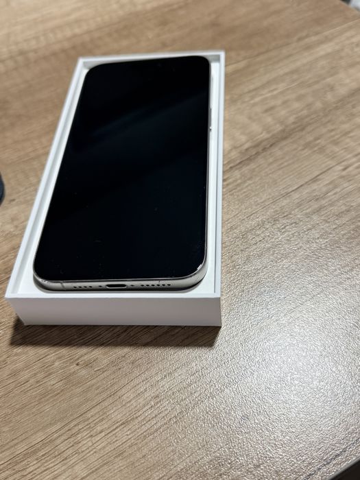 Iphone 15 pro max 256gb natural