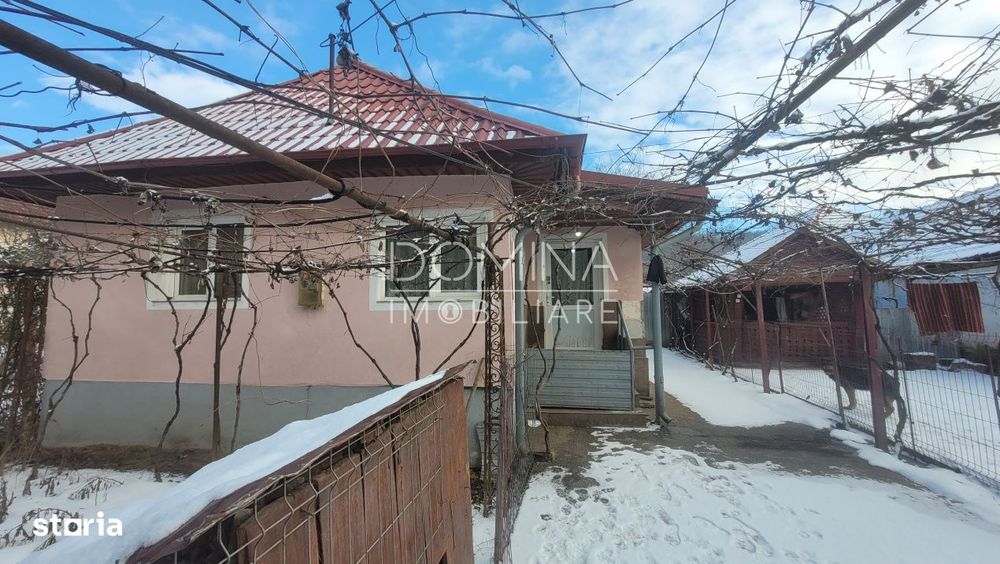 Vanzare casa situata in oras Tismana, strada Manastirii