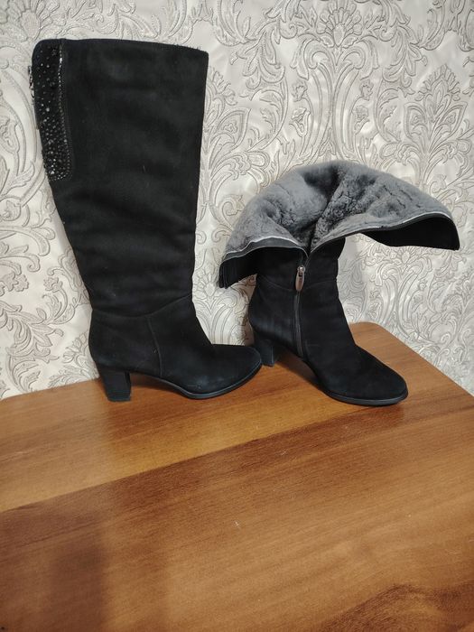 Женская обувь в отличном состоянии