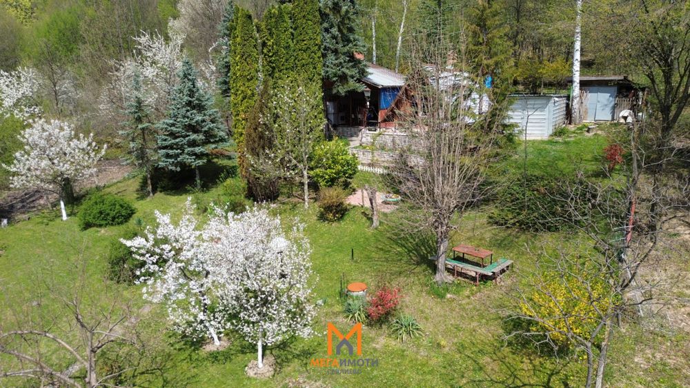 Продажба Къща гр. Севлиево - с. Кръвеник 58m² и двор 705m²