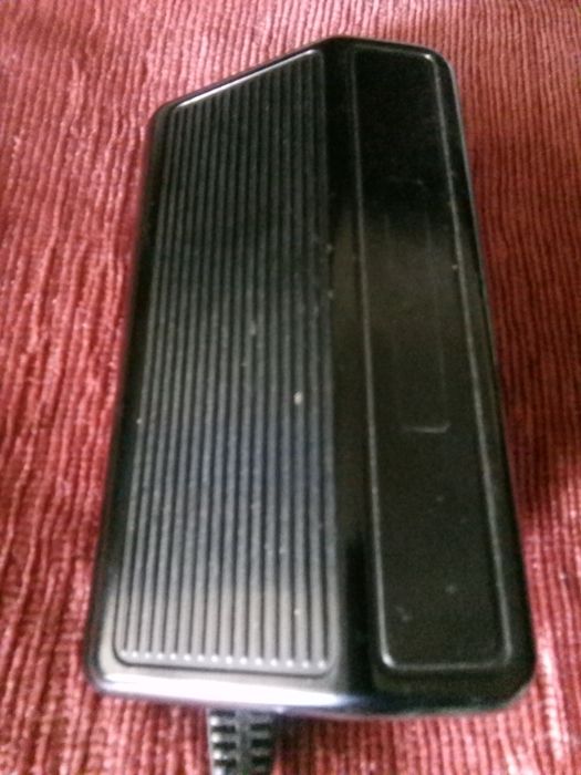 Mașină de cusut pfaff, Pedala mașina cusut.