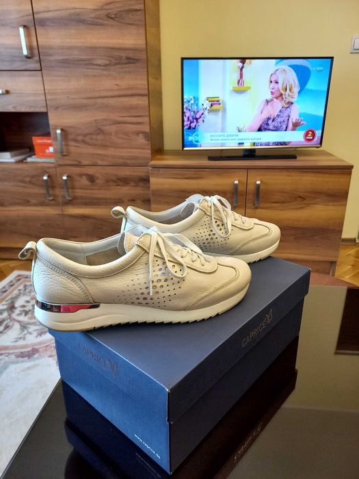 ПЕРФЕКТНИ дамски кожени спортни обувки  CAPRICE