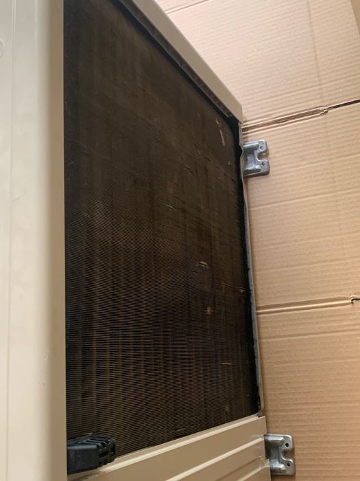 Стенен климатик Fujitsu.