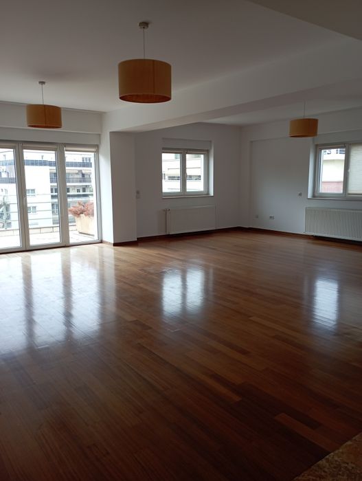 Facem curățenie în case apartamente subsoluri de bloc