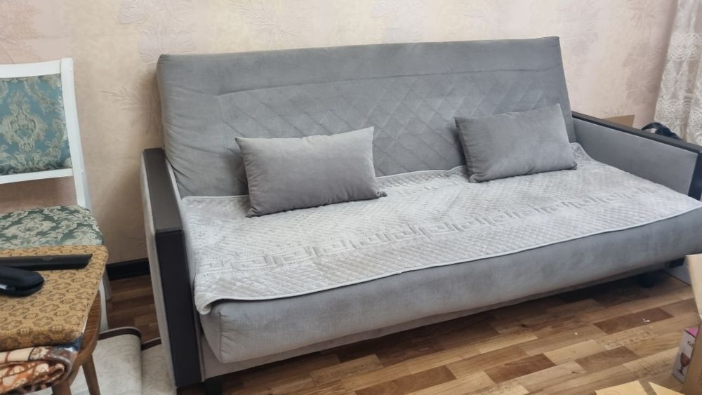 Продам срочно диван