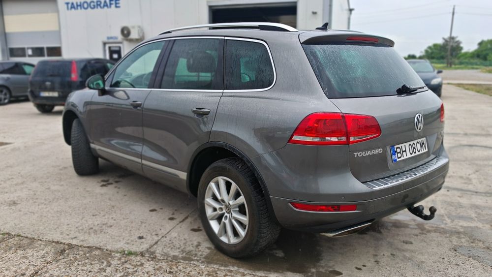VOLKSWAGEN Touareg 2010 — imagine 1