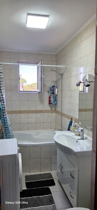 Apartament 2 camere de vanzare