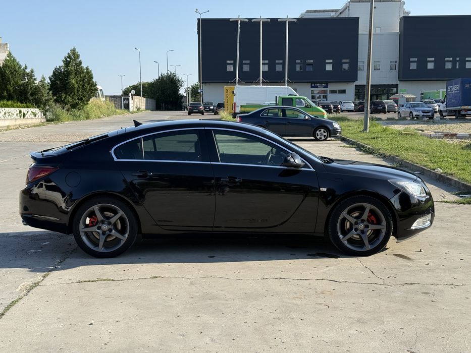 Opel Insignia 2.0T benzina