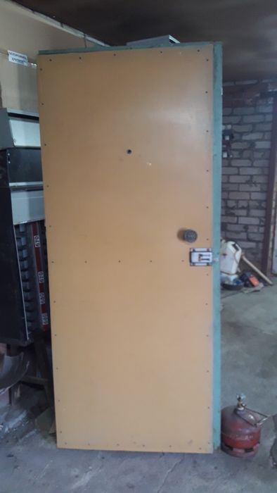 Входная металлическая дверь