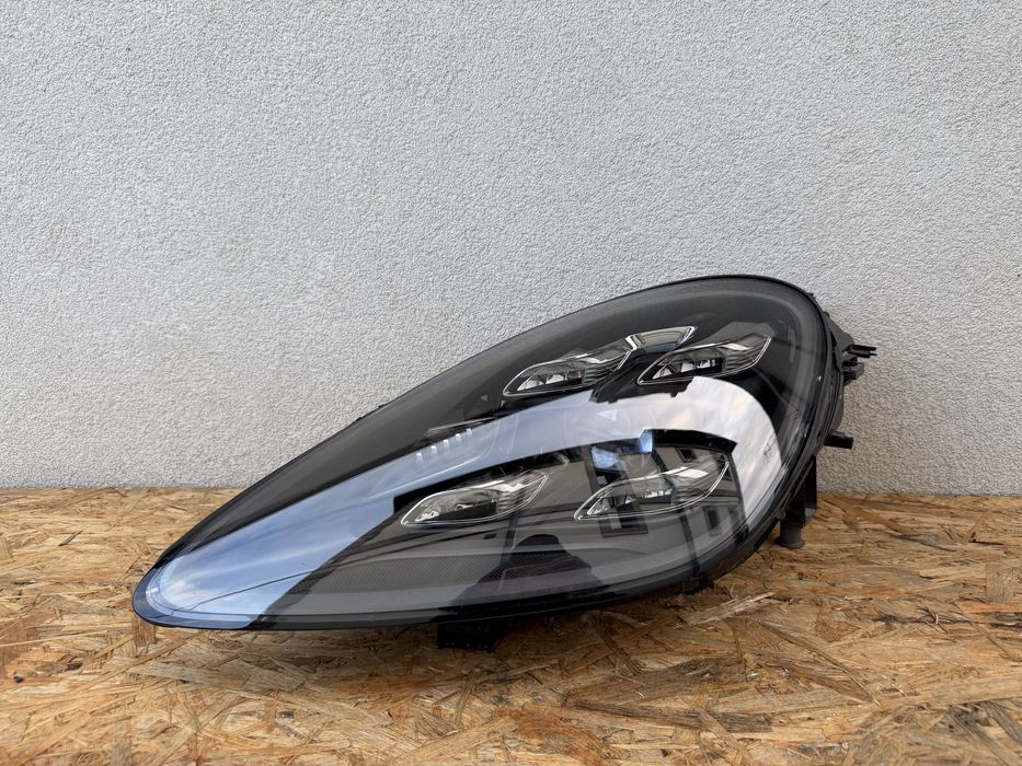 Far stanga Porsche Cayenne 9Y Full LED Adaptiv MATRIX Original Europa
