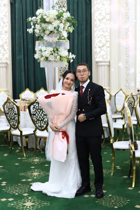 Продам костюм тройка