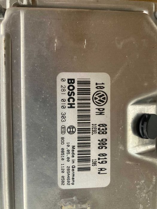 Компютър еку ecu електронен блок двигател Пасат 1.9тди 116кс AJM