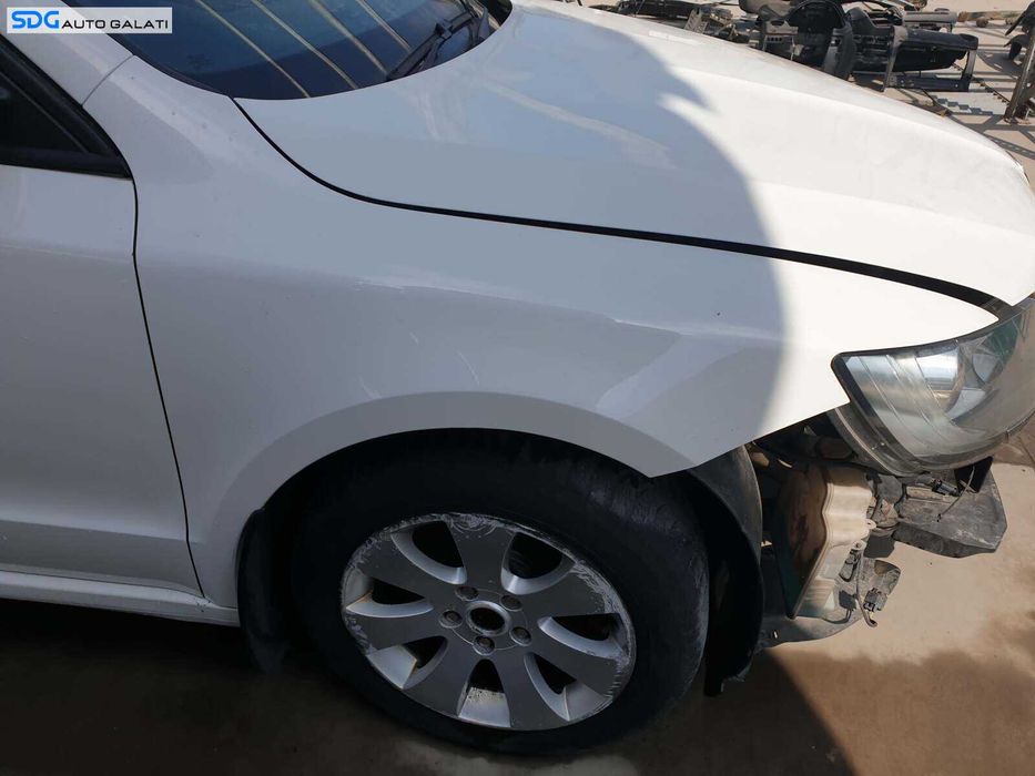 Aripa Dreapta Fata cu Inceput Rugina Skoda Superb 2 FL Facelift 2008 - 2015 Culoare LF9E [Q1646]