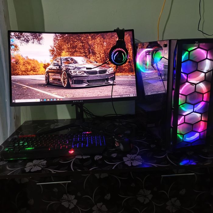 Gaming kompyuter komplek