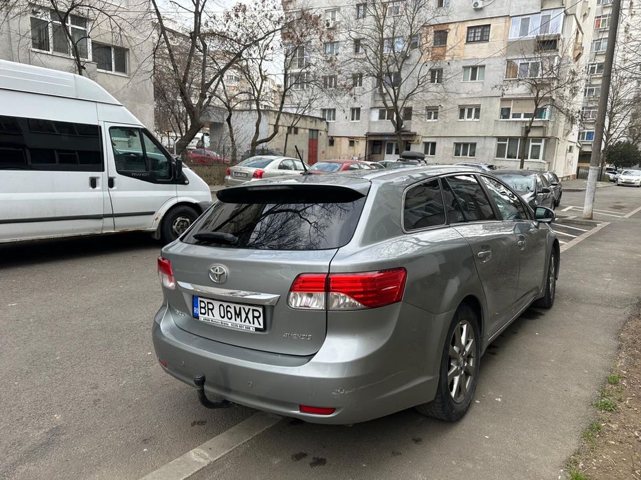 Toyota Avensis T27 facelift