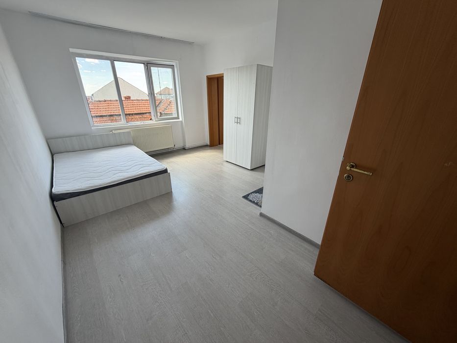 Apartament de închiriat