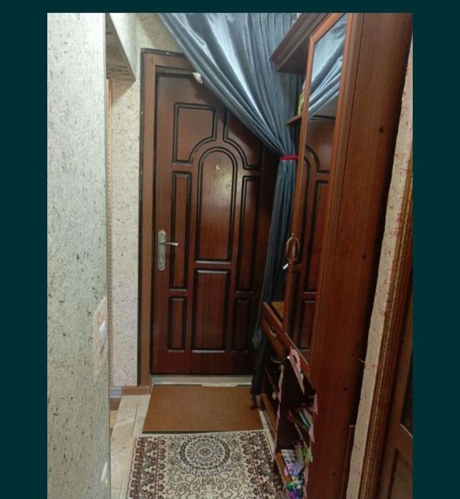 Срочно уй сотилади 1 микрорайонга