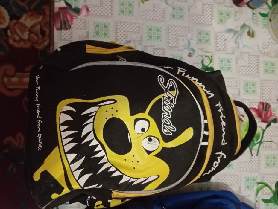 Болалар ругзаки  70.мингдан