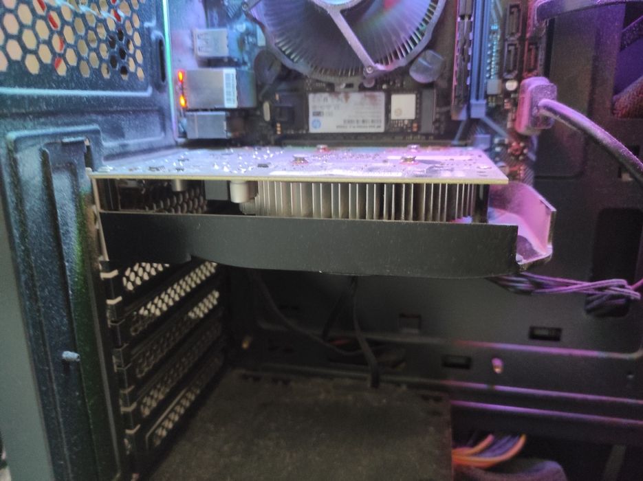 Продам Palit Storm X GeForce Gtx 1050ti 4gb