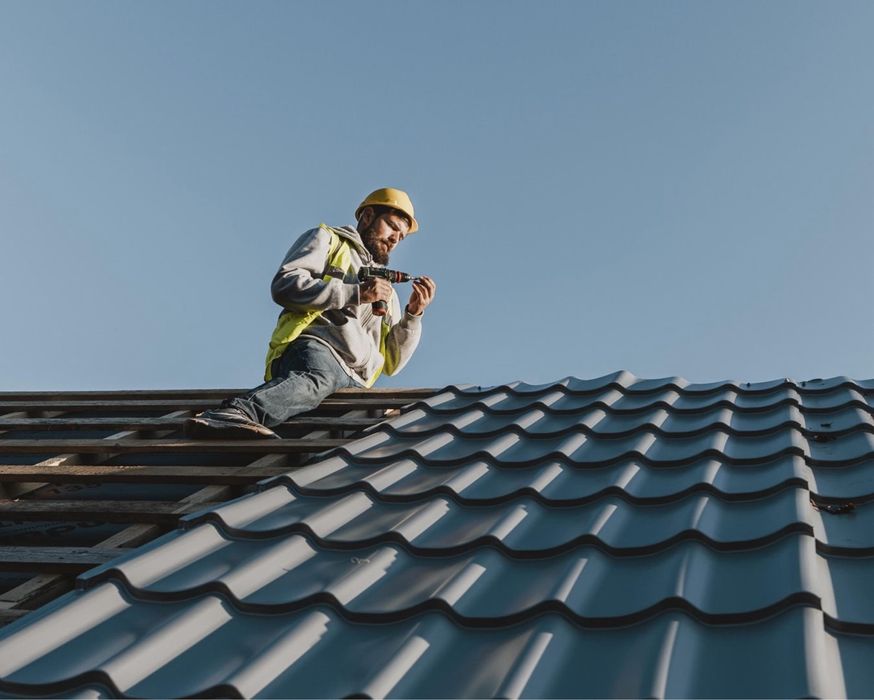 Montaj acoperișuri cu folie și coame