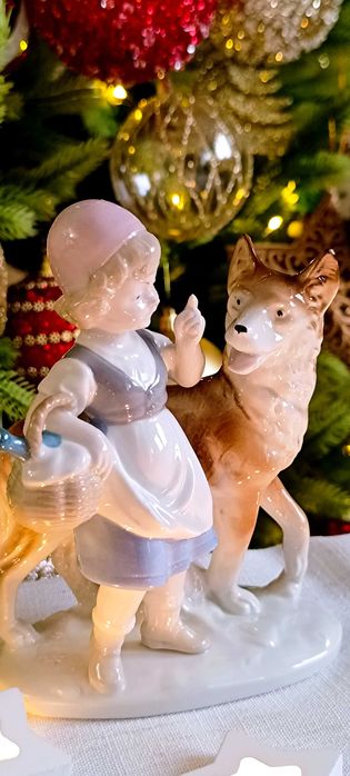 Немецкая винтажная фарфоровая статуэтка