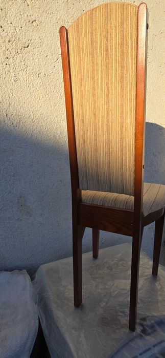 Продавам масивни столове