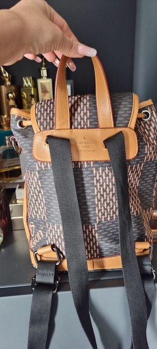 Ghiozdanel Louis Vuitton