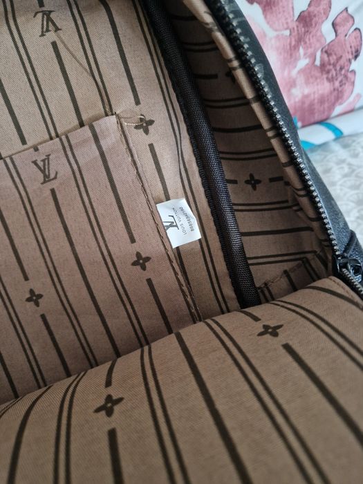 Rucsac Louis Vuitton, model 2026, preț fix